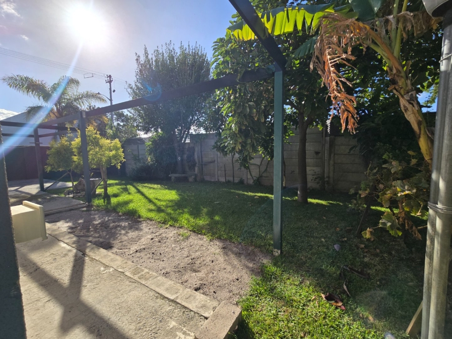 4 Bedroom Property for Sale in Wetton Western Cape